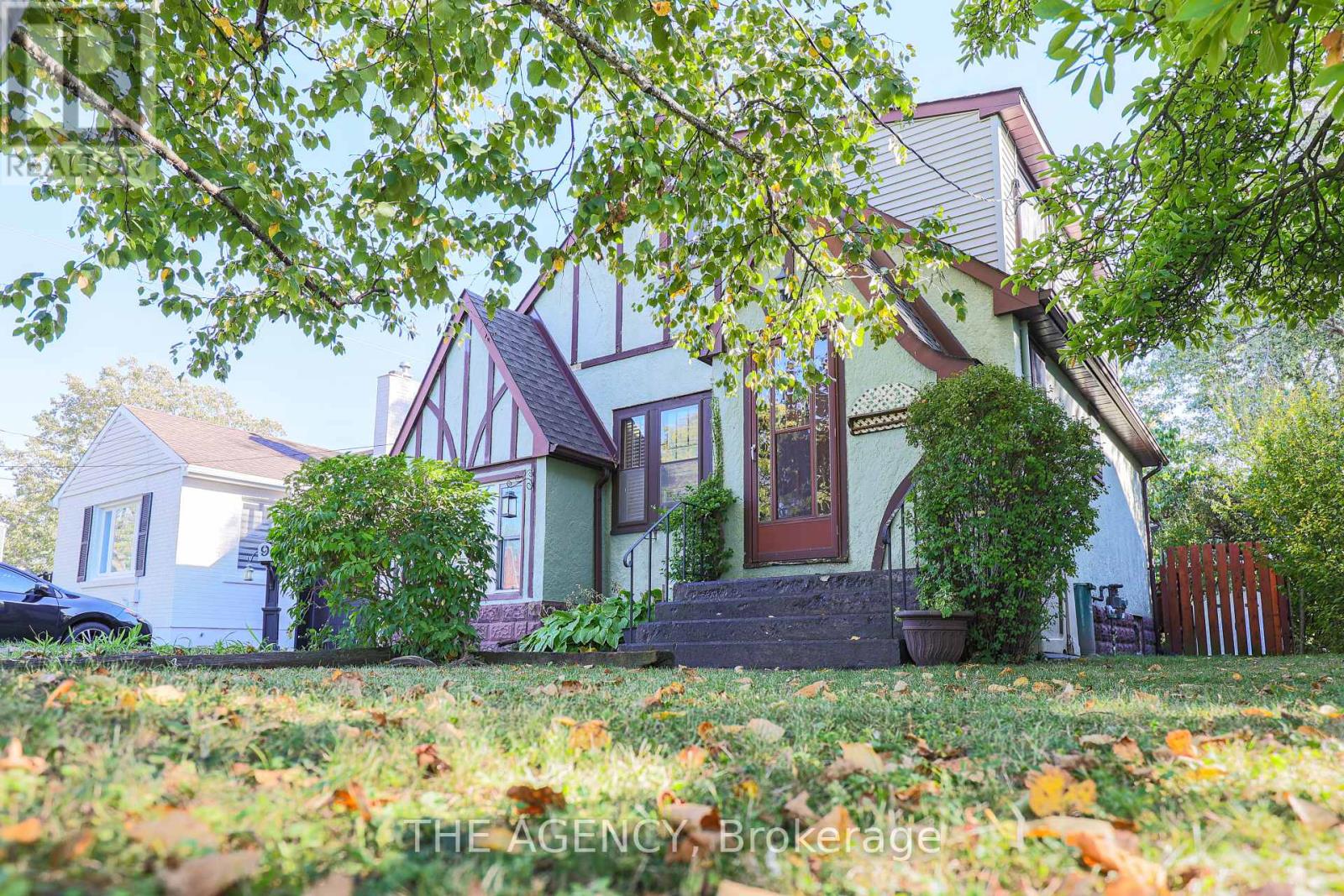 9 Wade Street, Welland, Ontario  L3C 5H3 - Photo 5 - X12446406