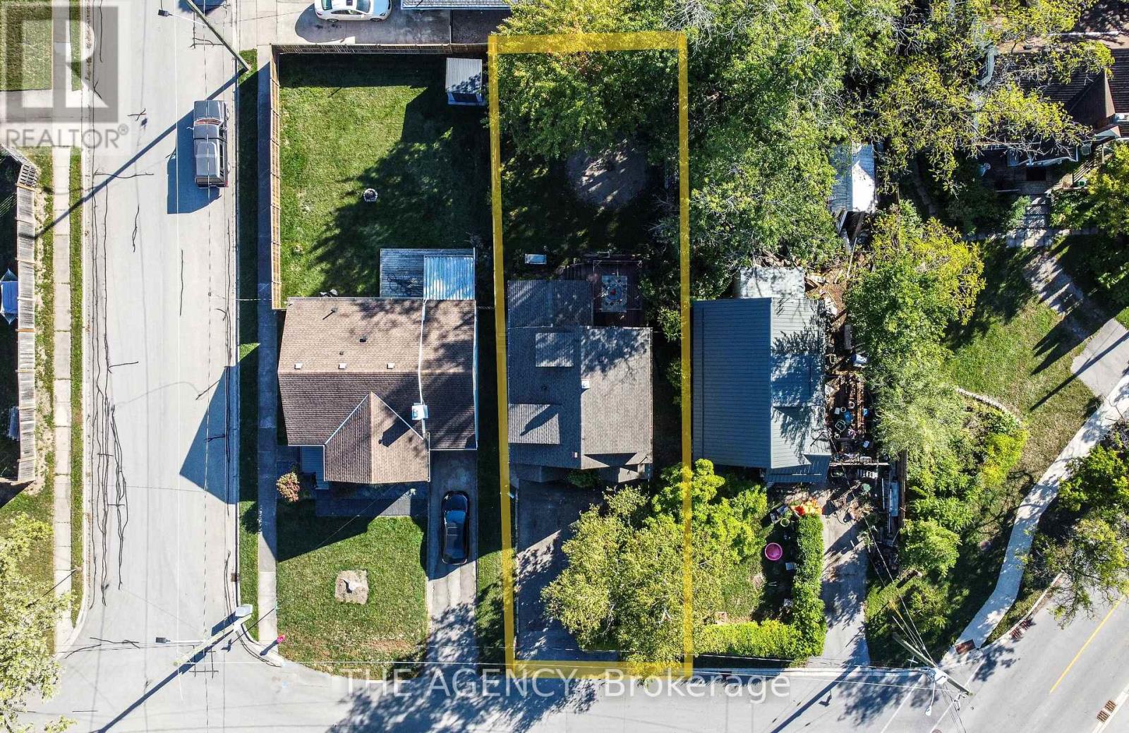 9 Wade Street, Welland, Ontario  L3C 5H3 - Photo 7 - X12446406