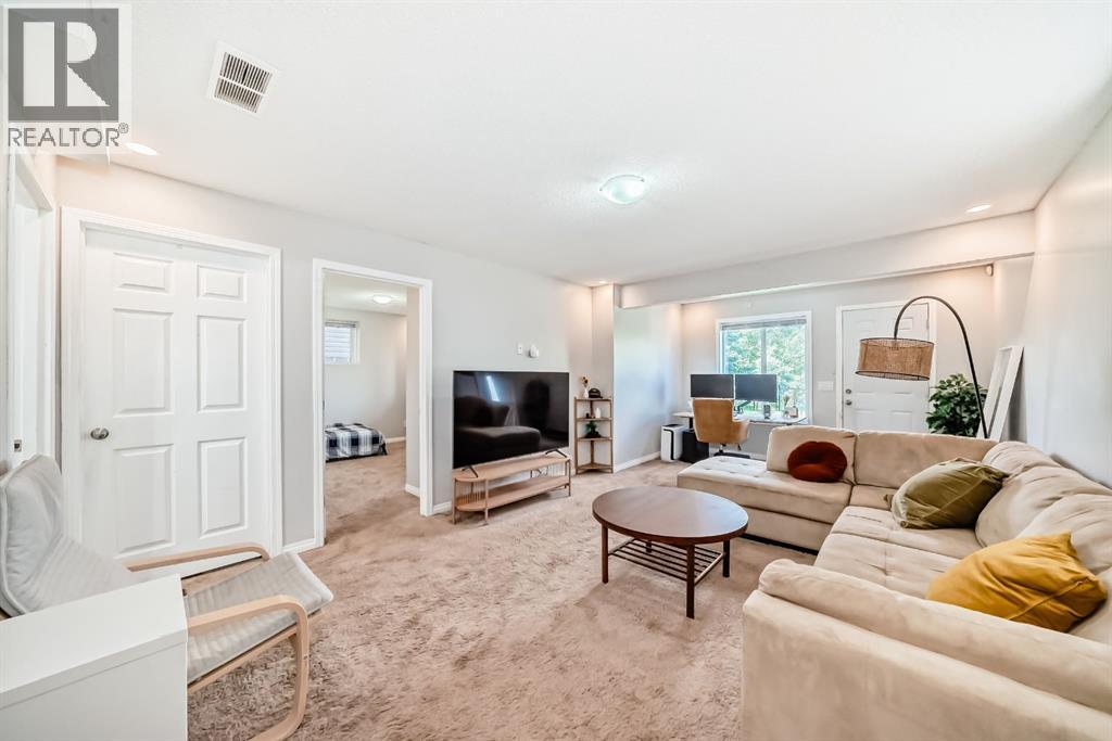 10 Cranwell Square Se, Calgary, Alberta  T3M 0B8 - Photo 32 - A2245293