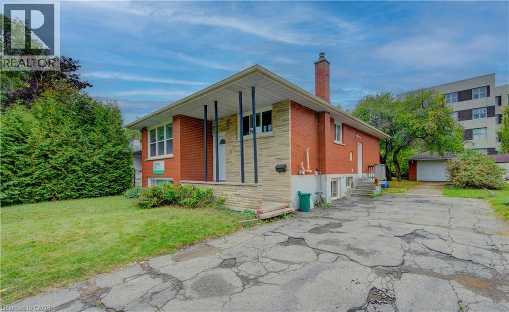 4 Cardill Crescent, Waterloo, Ontario  N2L 3Y6 - Photo 5 - 40757429