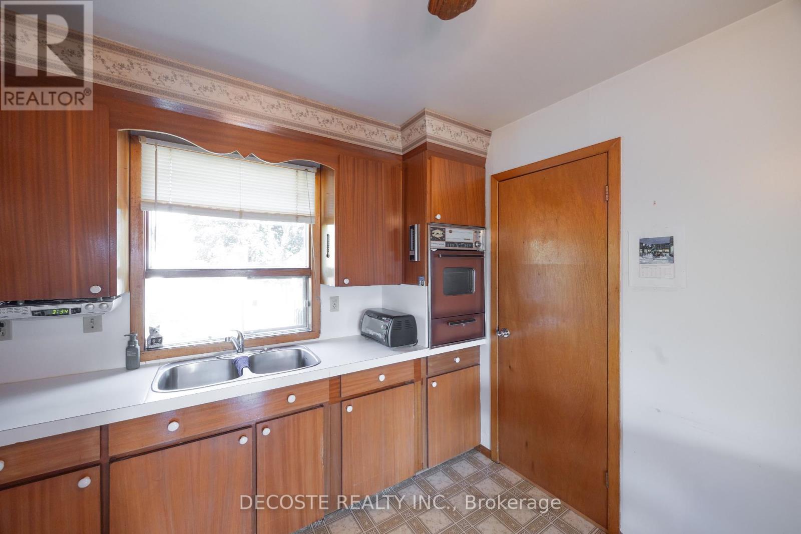 45 Clement Street, North Glengarry, Ontario  K0C 1A0 - Photo 13 - X12446433