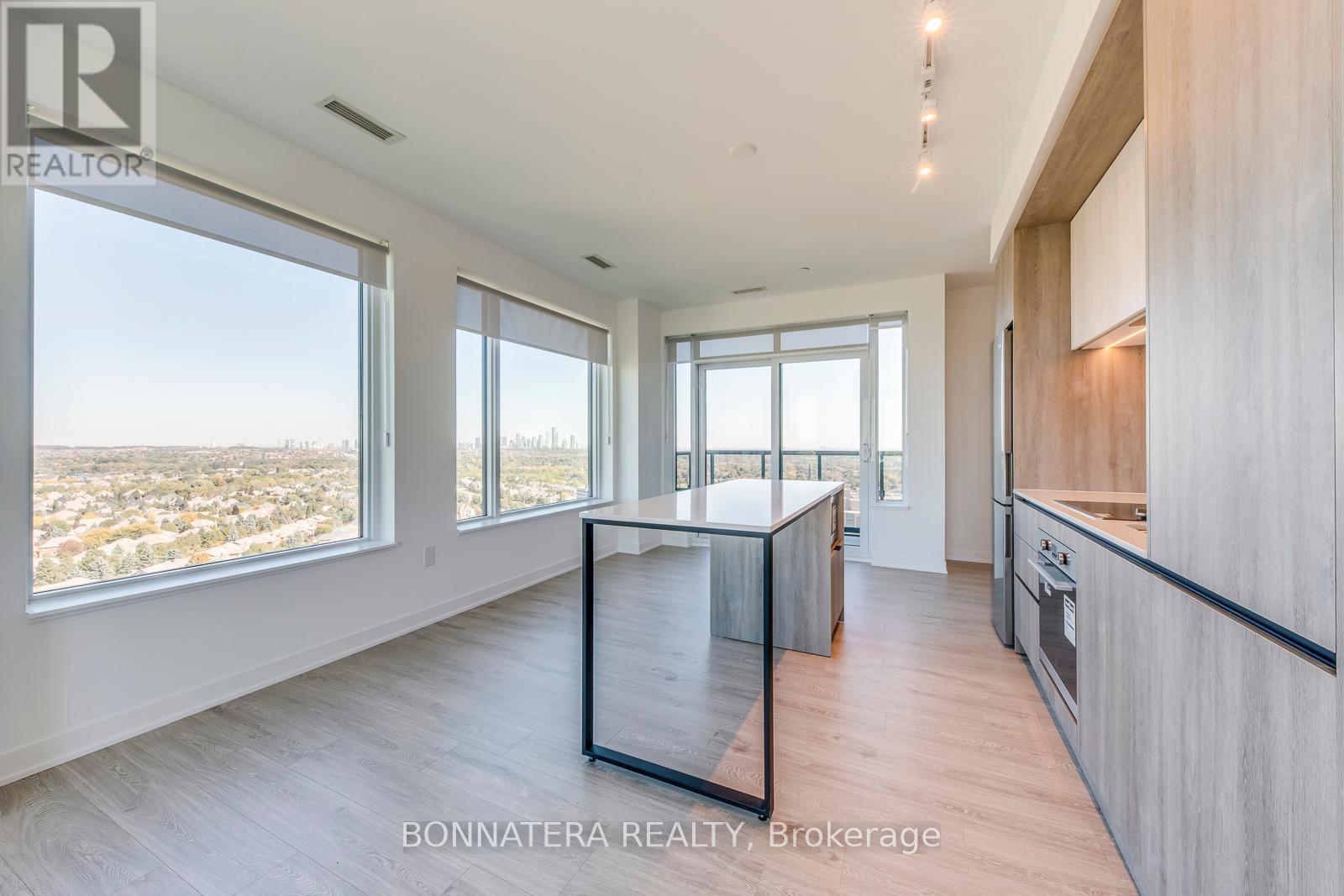 1810 - 2495 Eglinton Avenue W, Mississauga, Ontario  L5M 2T2 - Photo 14 - W12446241