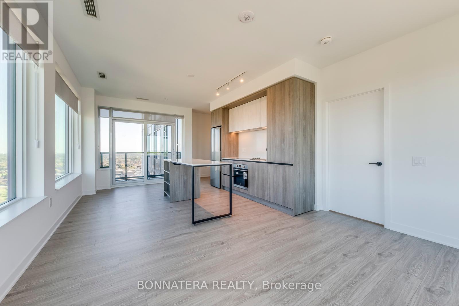 1810 - 2495 Eglinton Avenue W, Mississauga, Ontario  L5M 2T2 - Photo 18 - W12446241