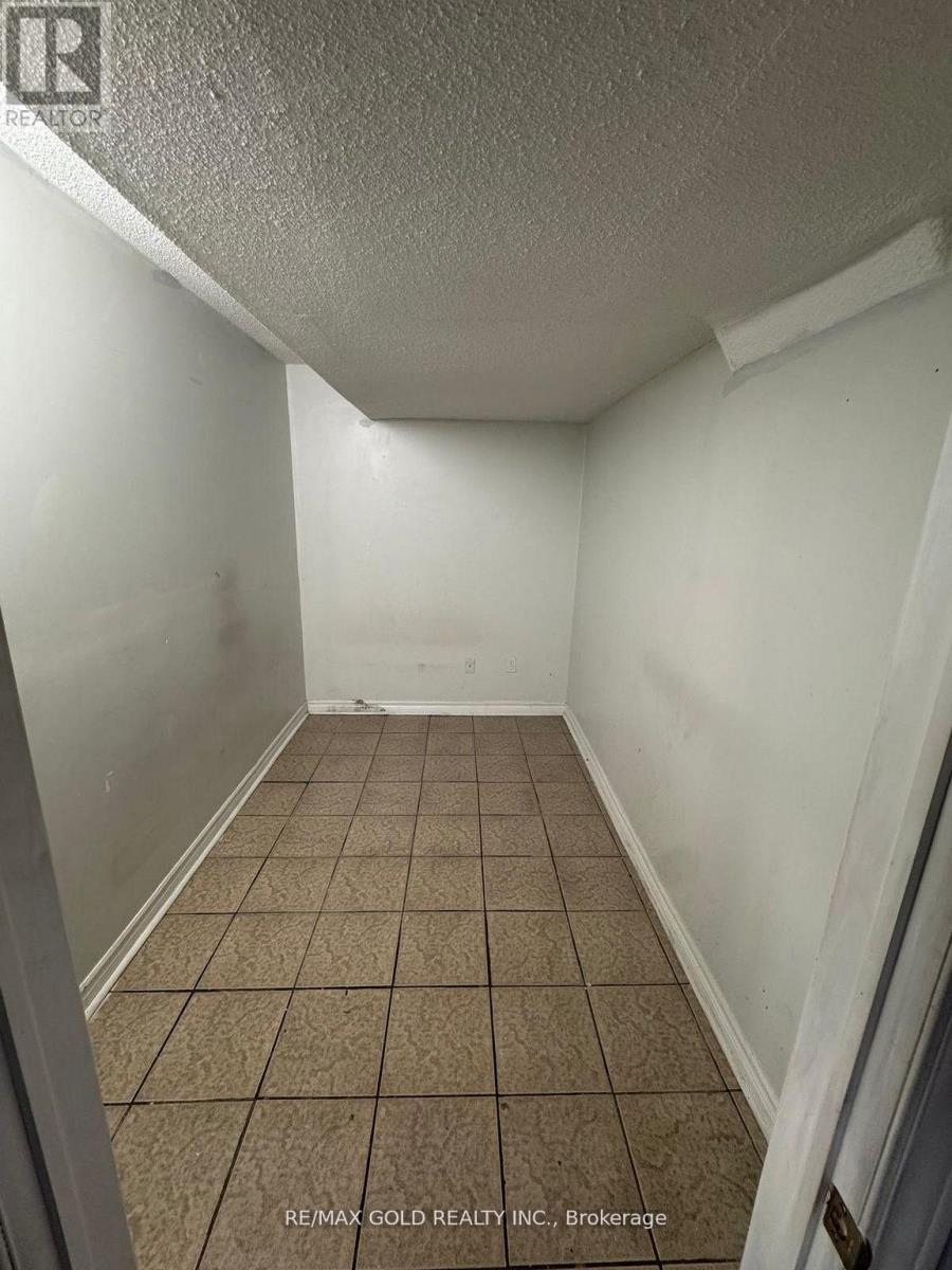 Basement - 107 Sled Dog Road, Brampton, Ontario  L6R 0J4 - Photo 10 - W12446256