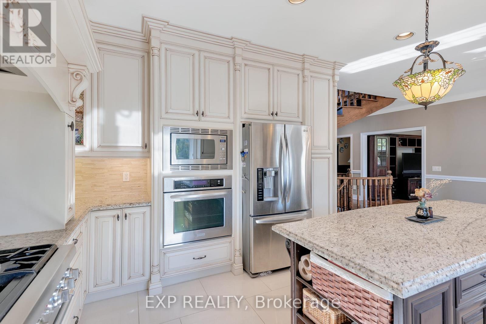 6 Golfway Court, Caledon, Ontario  L7E 0B3 - Photo 16 - W12446282