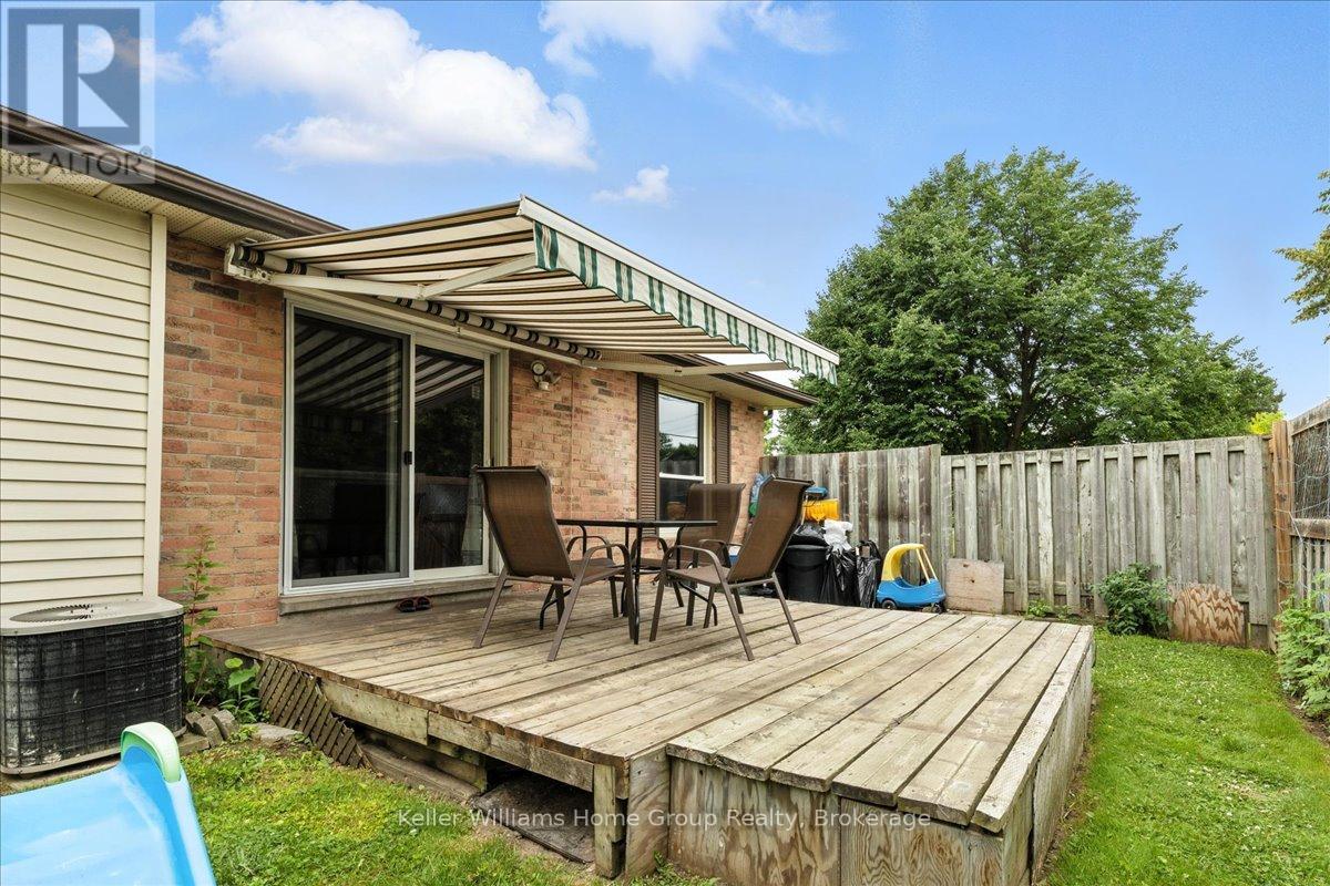 10 - 40 Silvercreek Parkway N, Guelph, Ontario  N1H 7X5 - Photo 32 - X12272652