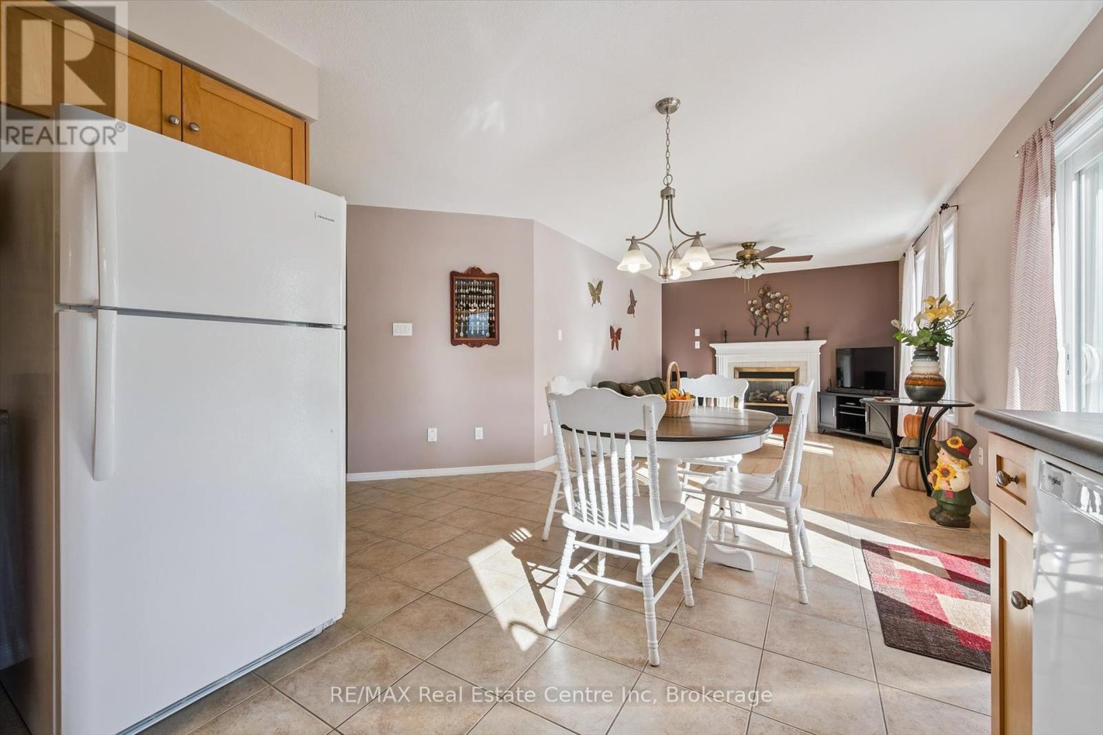 80 Clairfields Drive W, Guelph, Ontario  N1G 5H8 - Photo 18 - X12446400