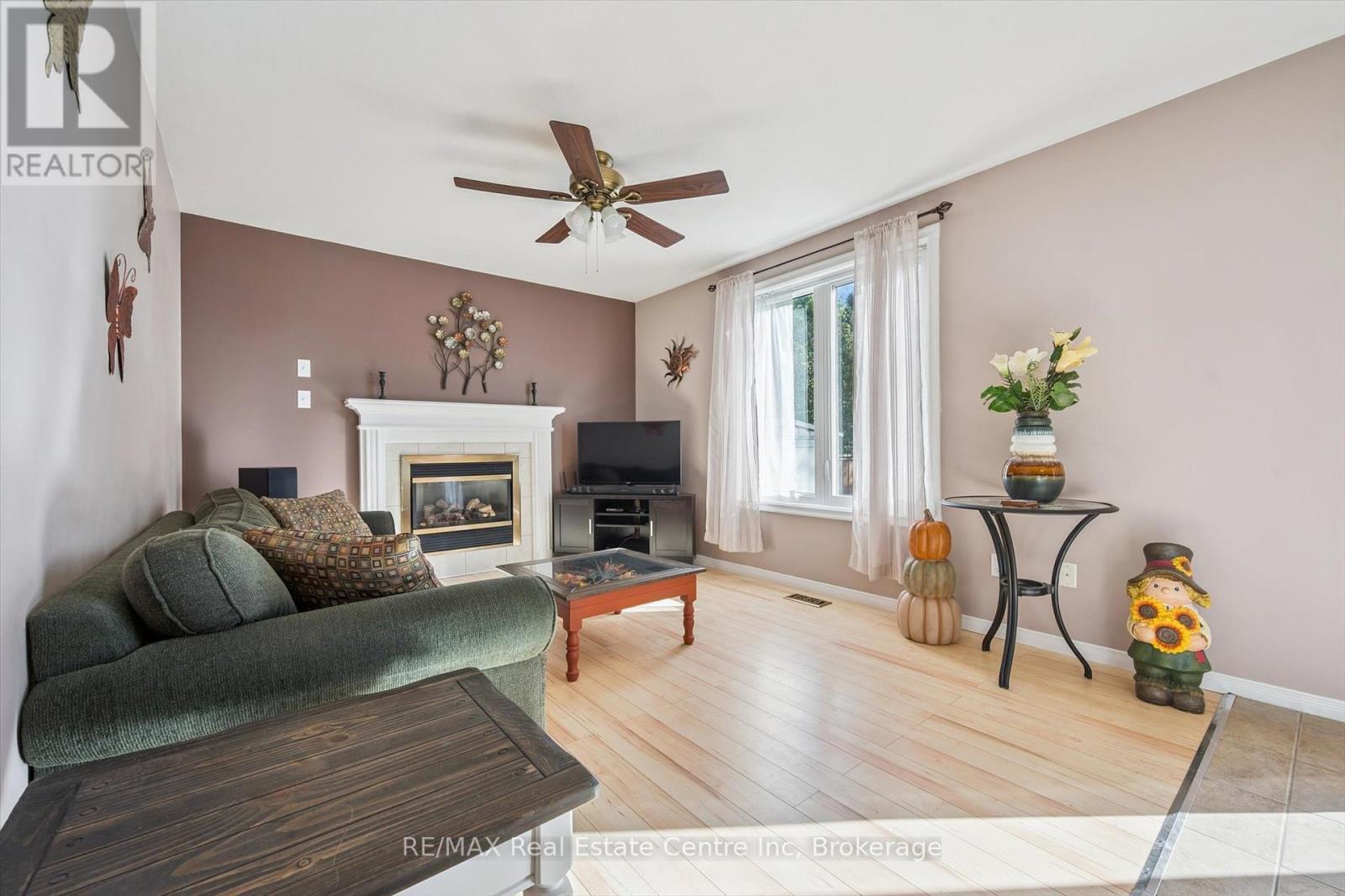 80 Clairfields Drive W, Guelph, Ontario  N1G 5H8 - Photo 7 - X12446400