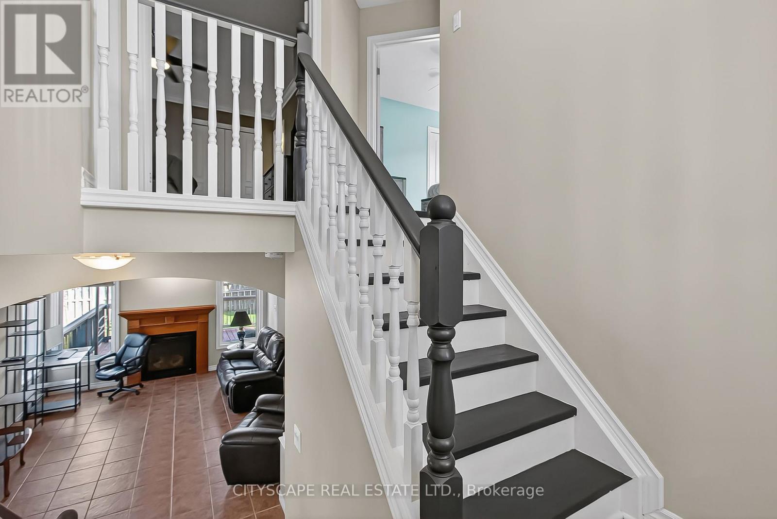 1865 Bayswater Crescent, London North, Ontario  N6G 5N1 - Photo 16 - X12446267