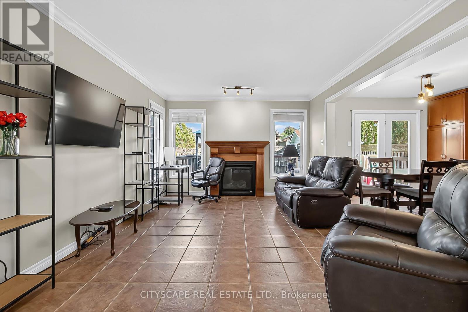1865 Bayswater Crescent, London North, Ontario  N6G 5N1 - Photo 8 - X12446267