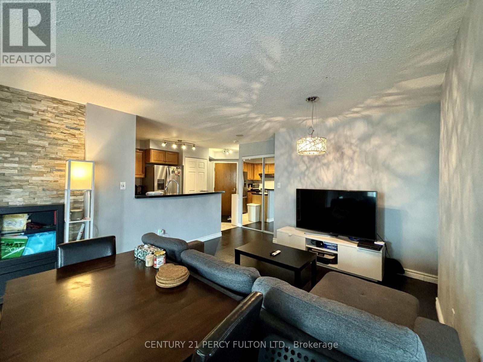 2003 - 7 Lorraine Drive, Toronto, Ontario  M2N 7H2 - Photo 4 - C12446301
