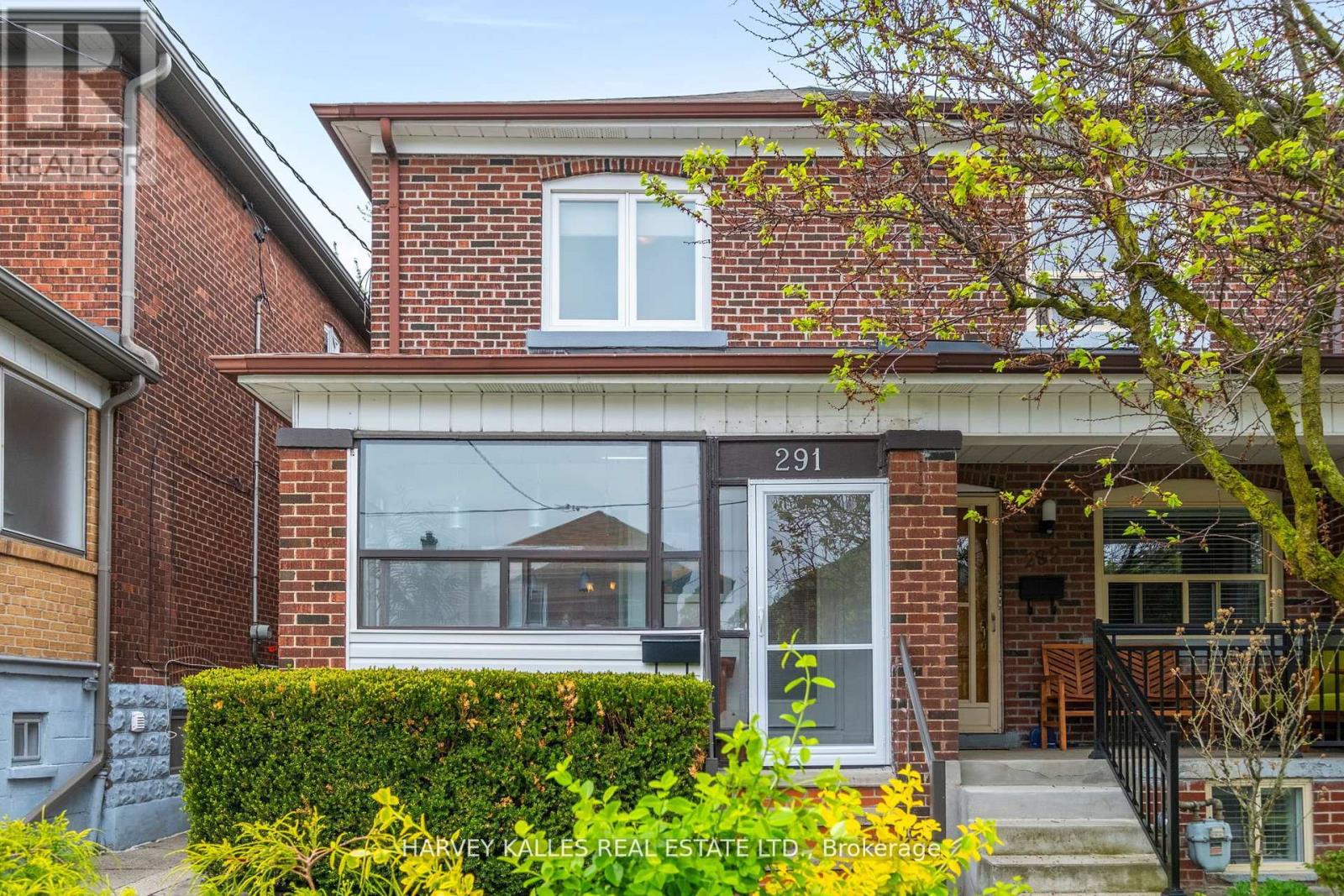 291 Arlington Avenue, Toronto, Ontario  M6C 2Z8 - Photo 2 - C12446303