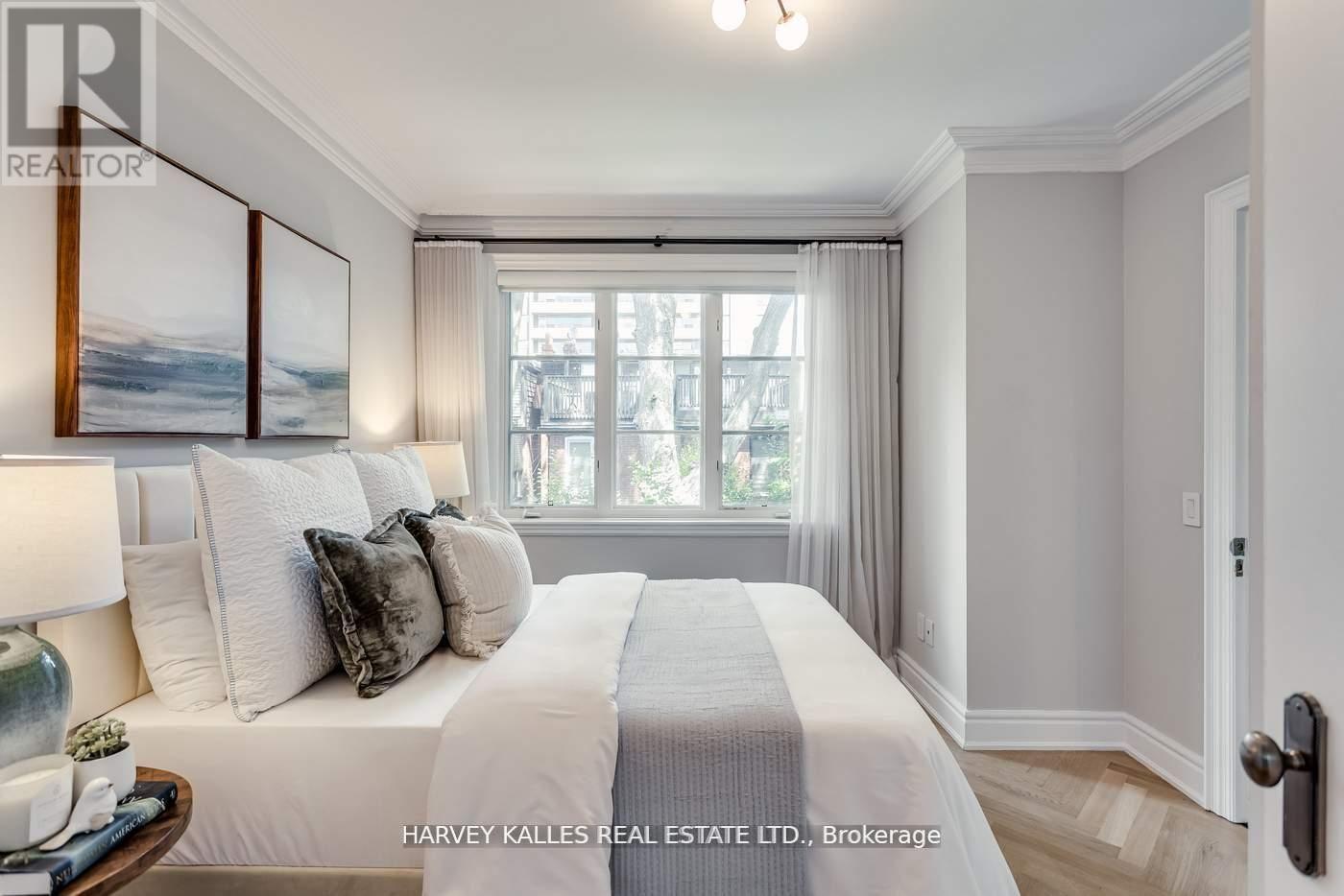 106 Belmont Street, Toronto, Ontario  M5R 1P8 - Photo 32 - C12446362