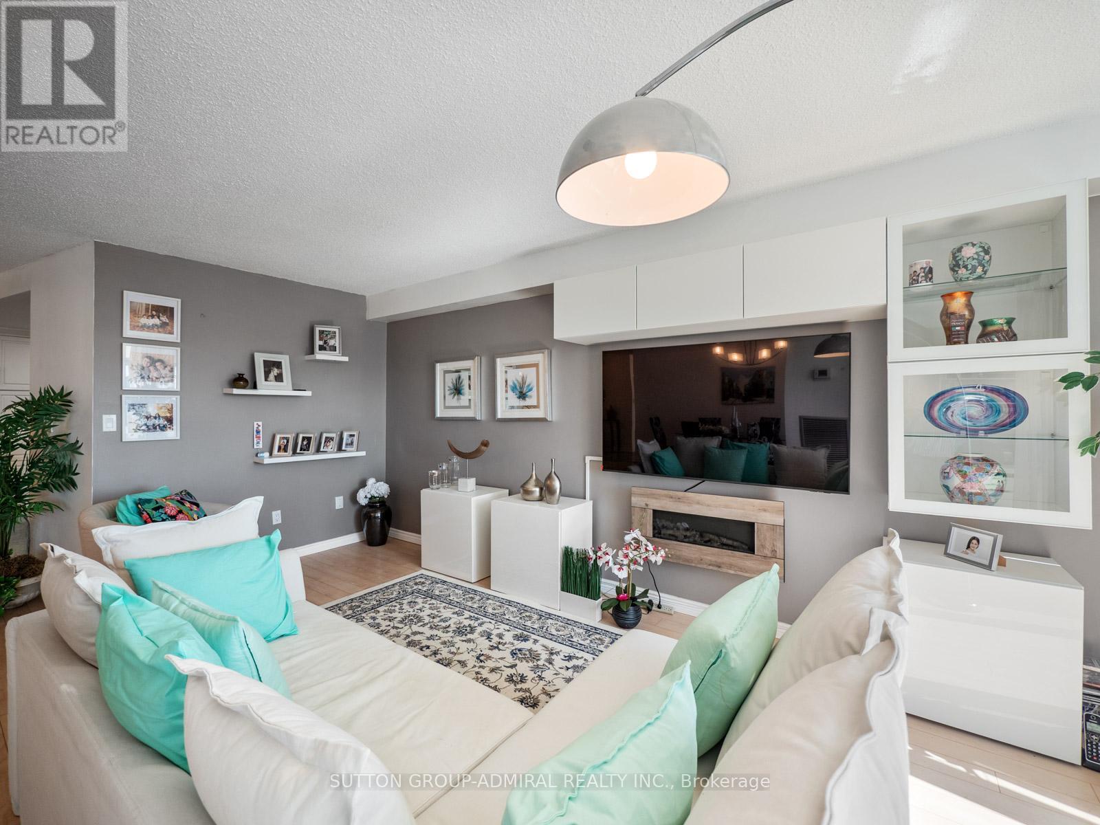 804 - 90 Fisherville Road, Toronto (Westminster-Branson), Ontario  M2R 3J9 - Photo 17 - C12446365