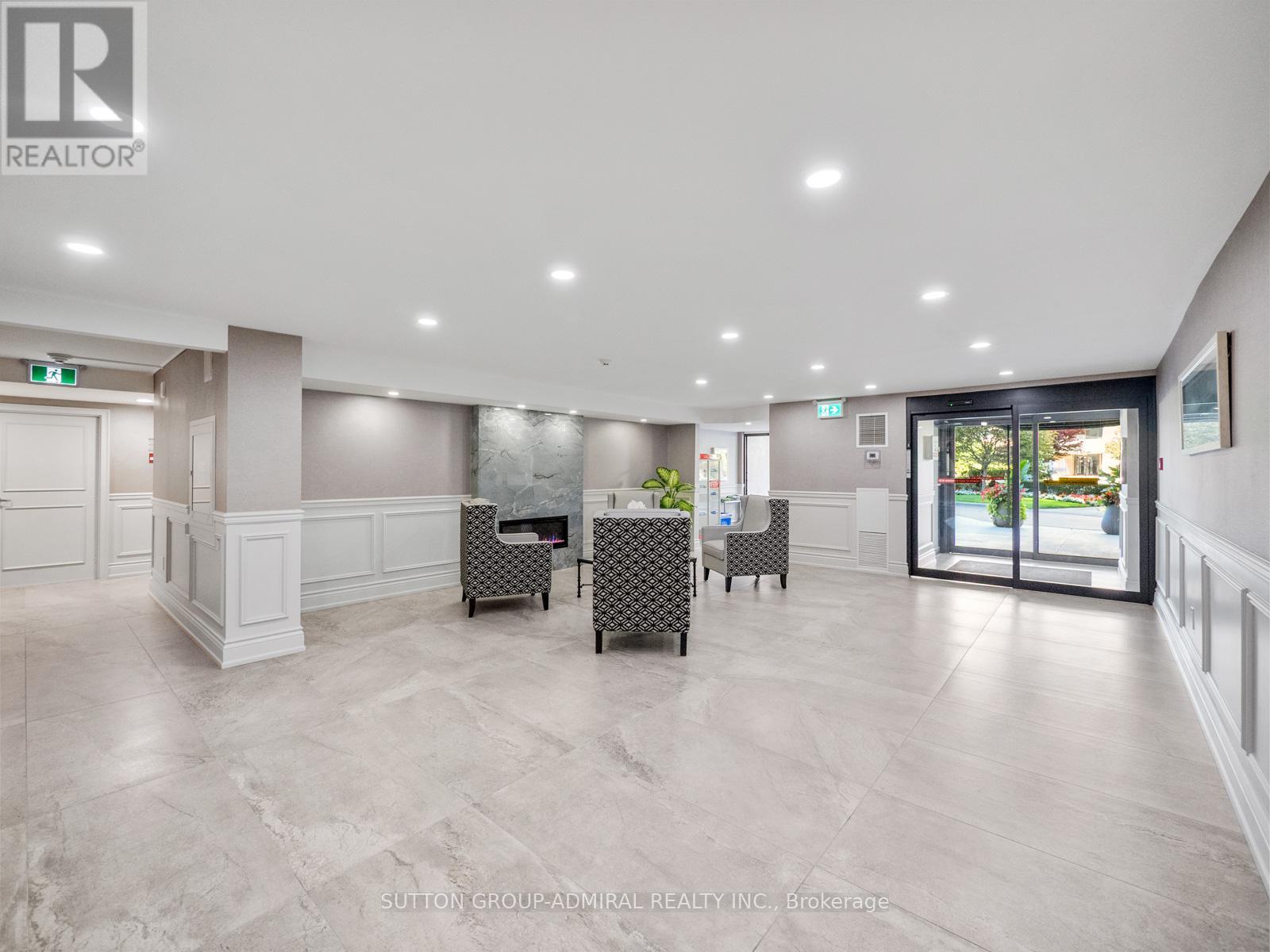 804 - 90 Fisherville Road, Toronto (Westminster-Branson), Ontario  M2R 3J9 - Photo 2 - C12446365