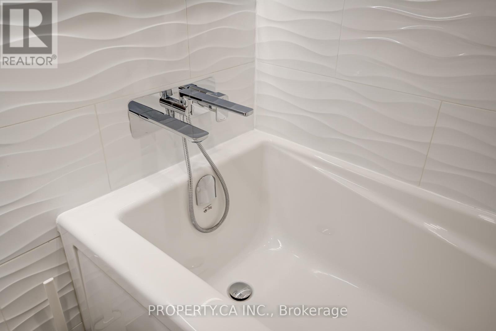 1204 - 801 King Street W, Toronto (Niagara), Ontario  M5V 3C9 - Photo 22 - C12446405