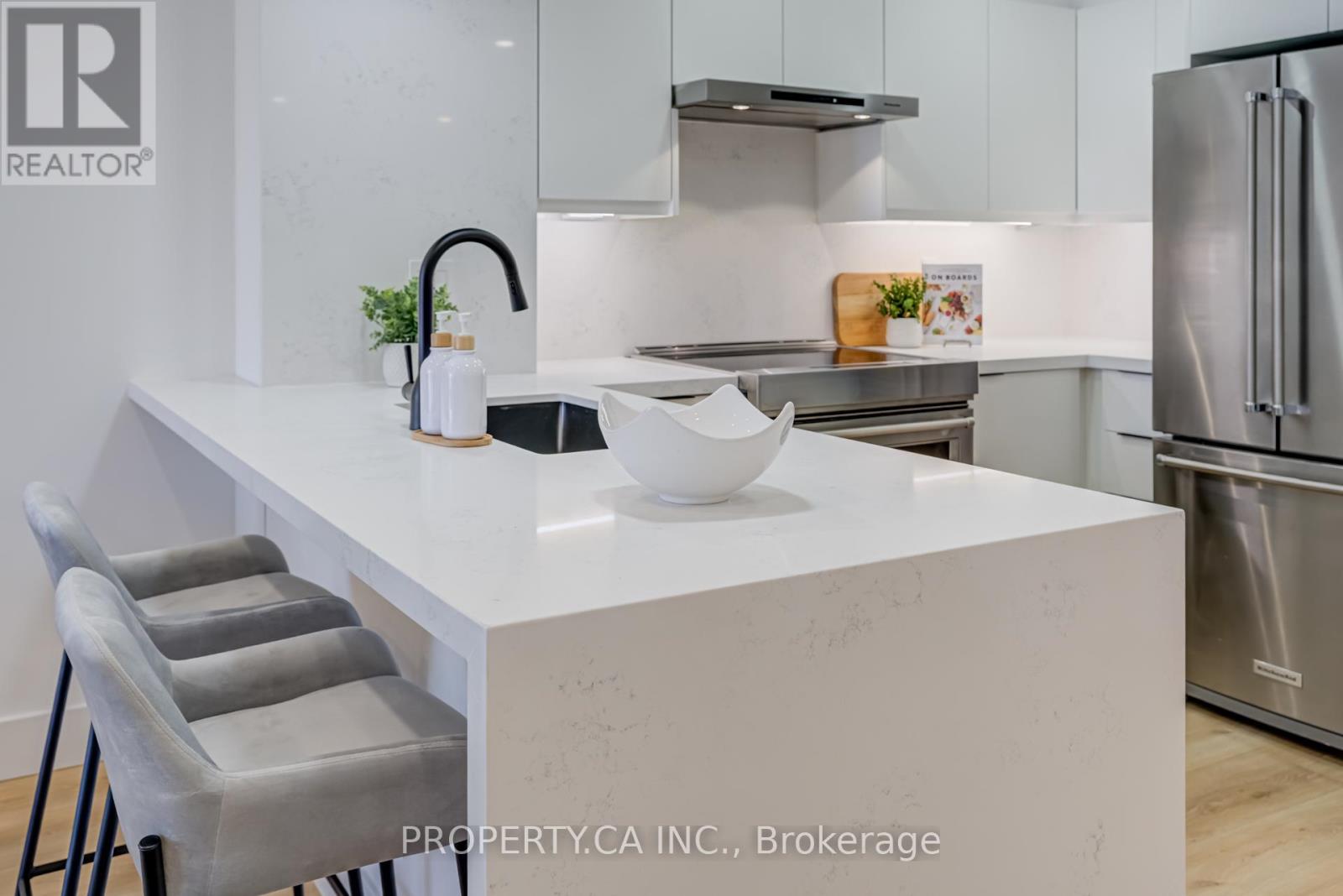 1204 - 801 King Street W, Toronto (Niagara), Ontario  M5V 3C9 - Photo 3 - C12446405