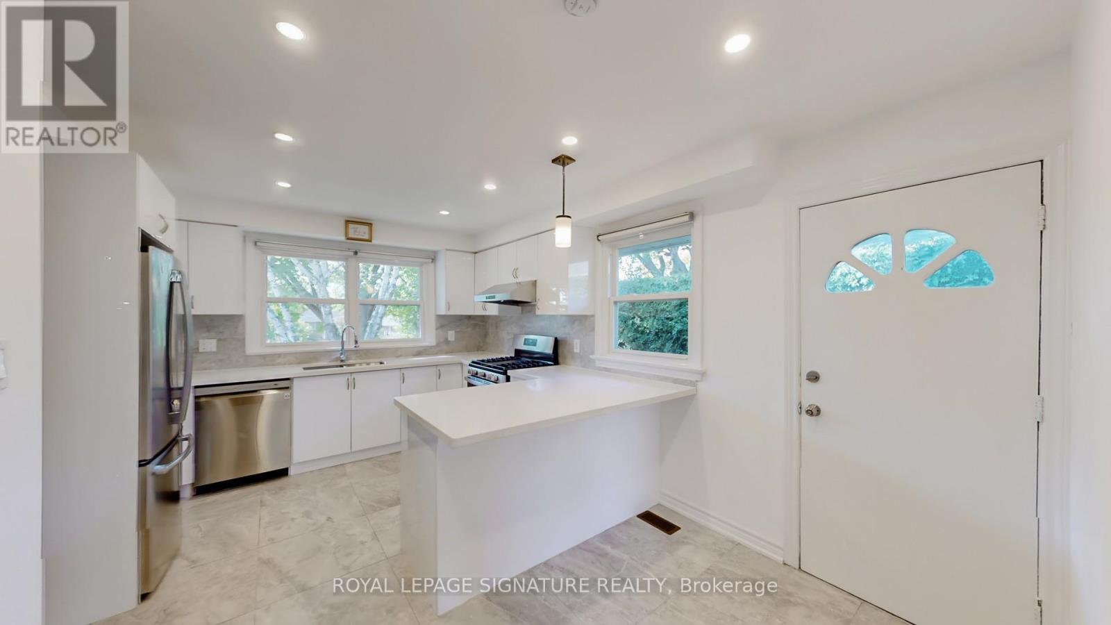 145 Sloane Avenue, Toronto, Ontario  M4A 2B8 - Photo 13 - C12446425