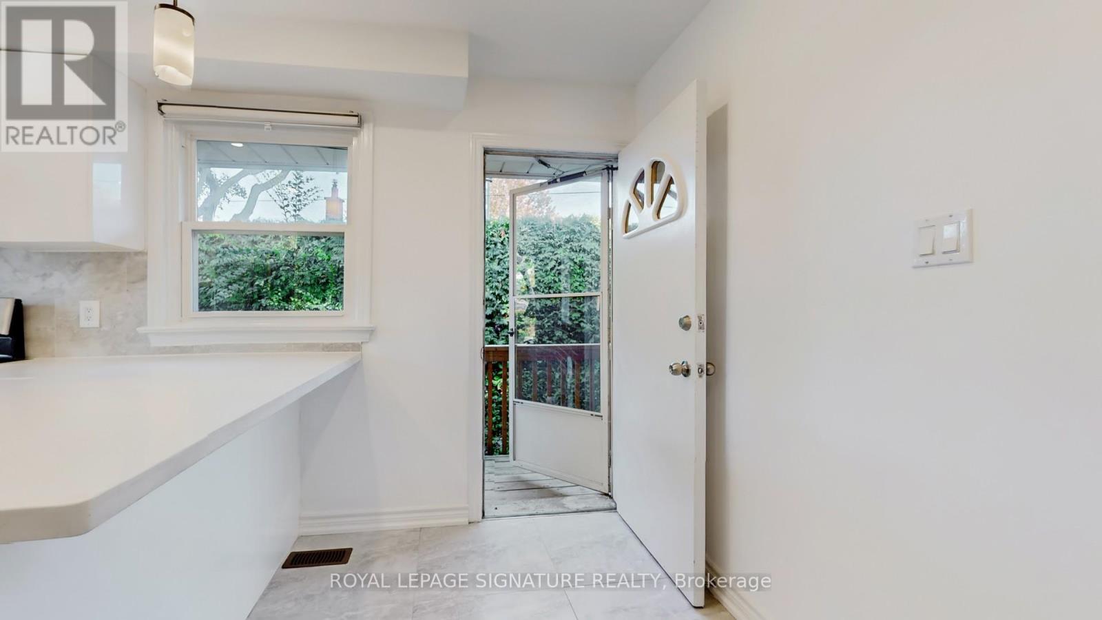 145 Sloane Avenue, Toronto, Ontario  M4A 2B8 - Photo 18 - C12446425