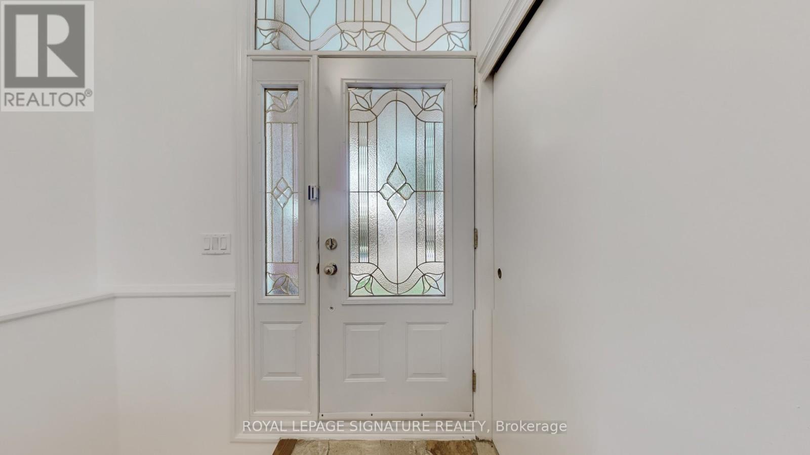 145 Sloane Avenue, Toronto, Ontario  M4A 2B8 - Photo 7 - C12446425