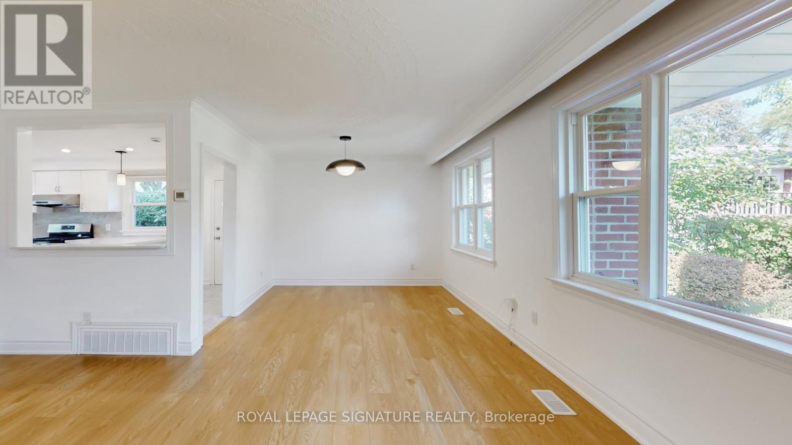 145 Sloane Avenue, Toronto, Ontario  M4A 2B8 - Photo 9 - C12446425