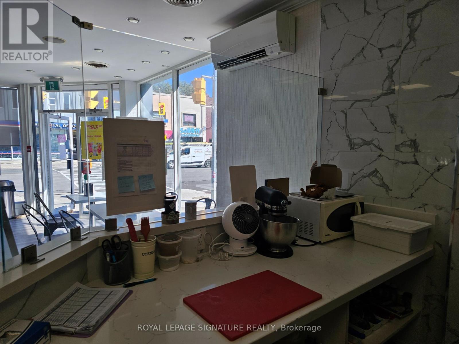 3308 Yonge Street, Toronto (Lawrence Park North), Ontario  M4N 2M4 - Photo 8 - C12446427