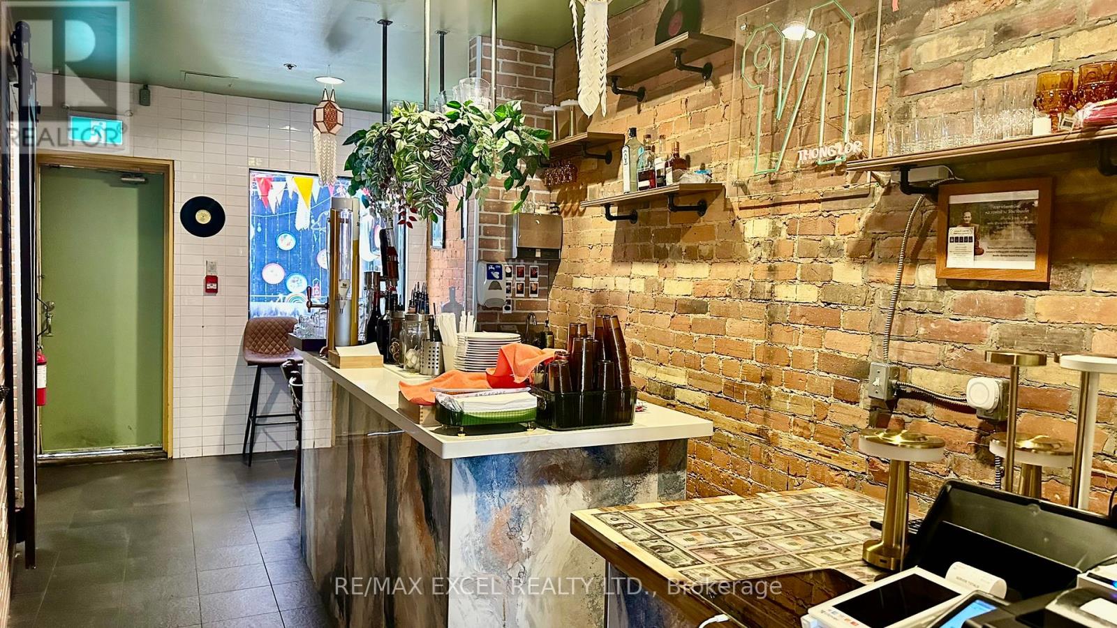 555 Church Street, Toronto, Ontario  M4Y 2E2 - Photo 2 - C12446428
