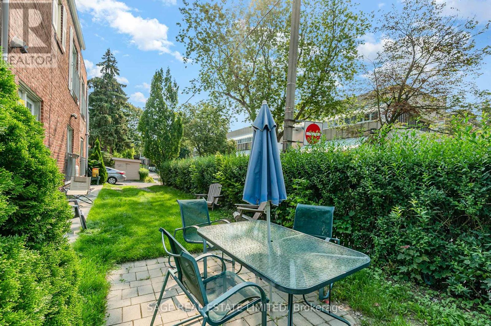 Upper - 325 Lippincott Street, Toronto, Ontario  M5S 2P6 - Photo 23 - C12446448