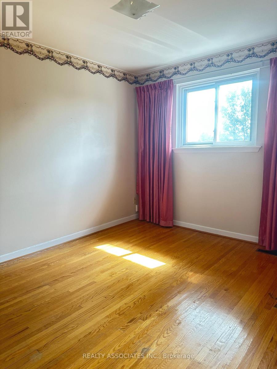 117 Crockamhill Drive, Toronto, Ontario  M1S 2L2 - Photo 9 - E12446318