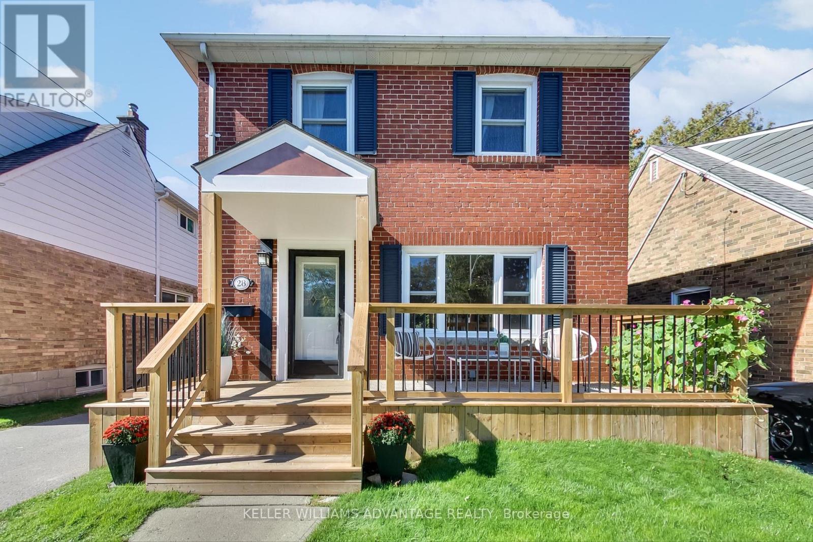 28 Avalon Boulevard, Toronto, Ontario  M1N 3J2 - Photo 2 - E12446357