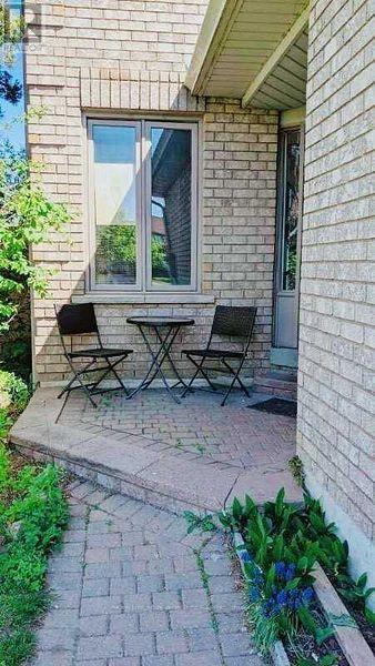 61 Hartrick Place, Whitby, Ontario  L1R 2C2 - Photo 3 - E12446396