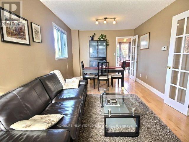 61 Hartrick Place, Whitby, Ontario  L1R 2C2 - Photo 5 - E12446396