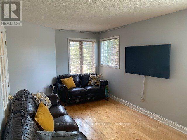 61 Hartrick Place, Whitby, Ontario  L1R 2C2 - Photo 6 - E12446396