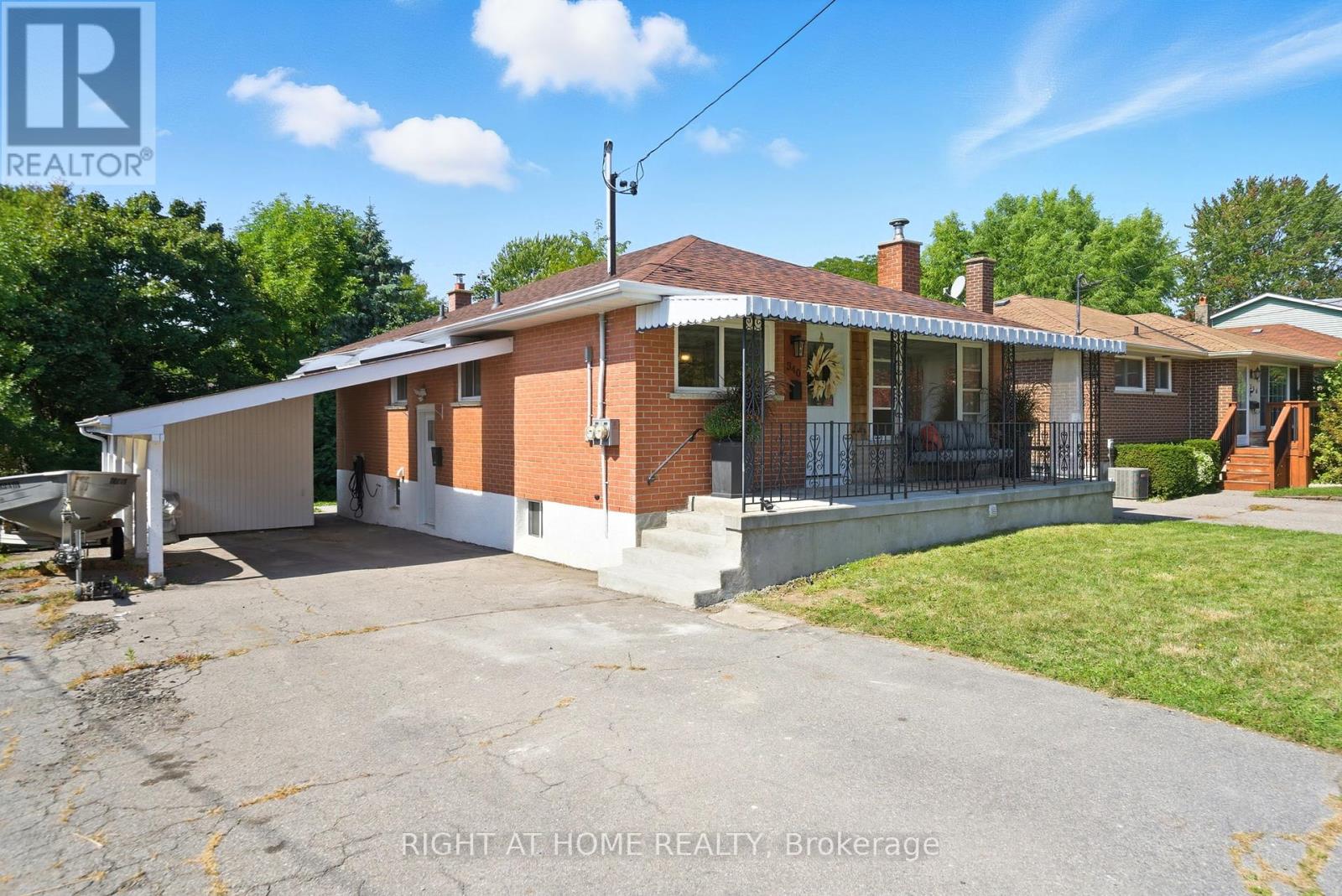 340 GRANDVIEW STREET S, Oshawa, Ontario