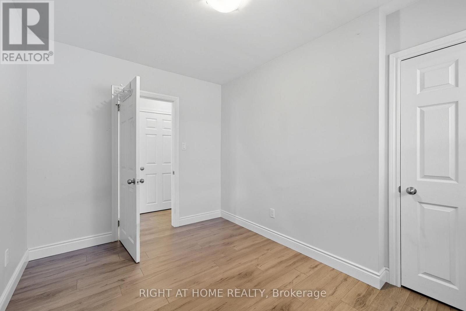 340 Grandview Street S, Oshawa, Ontario  L1H 7C7 - Photo 15 - E12446426
