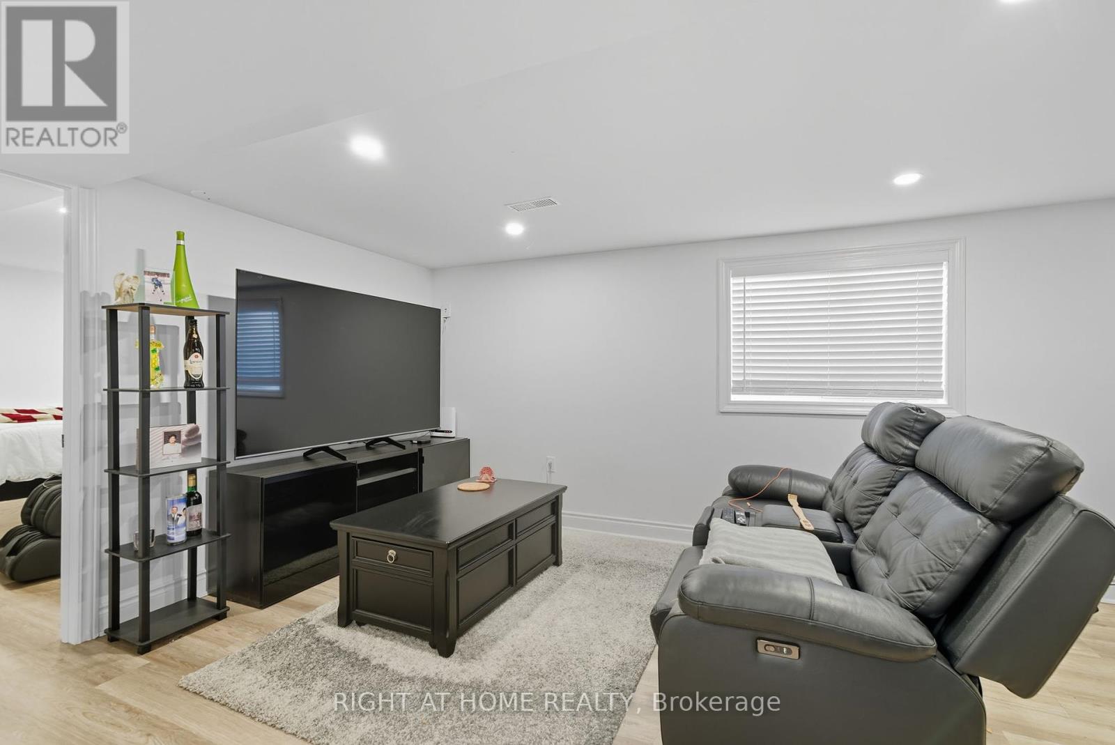 340 Grandview Street S, Oshawa, Ontario  L1H 7C7 - Photo 22 - E12446426