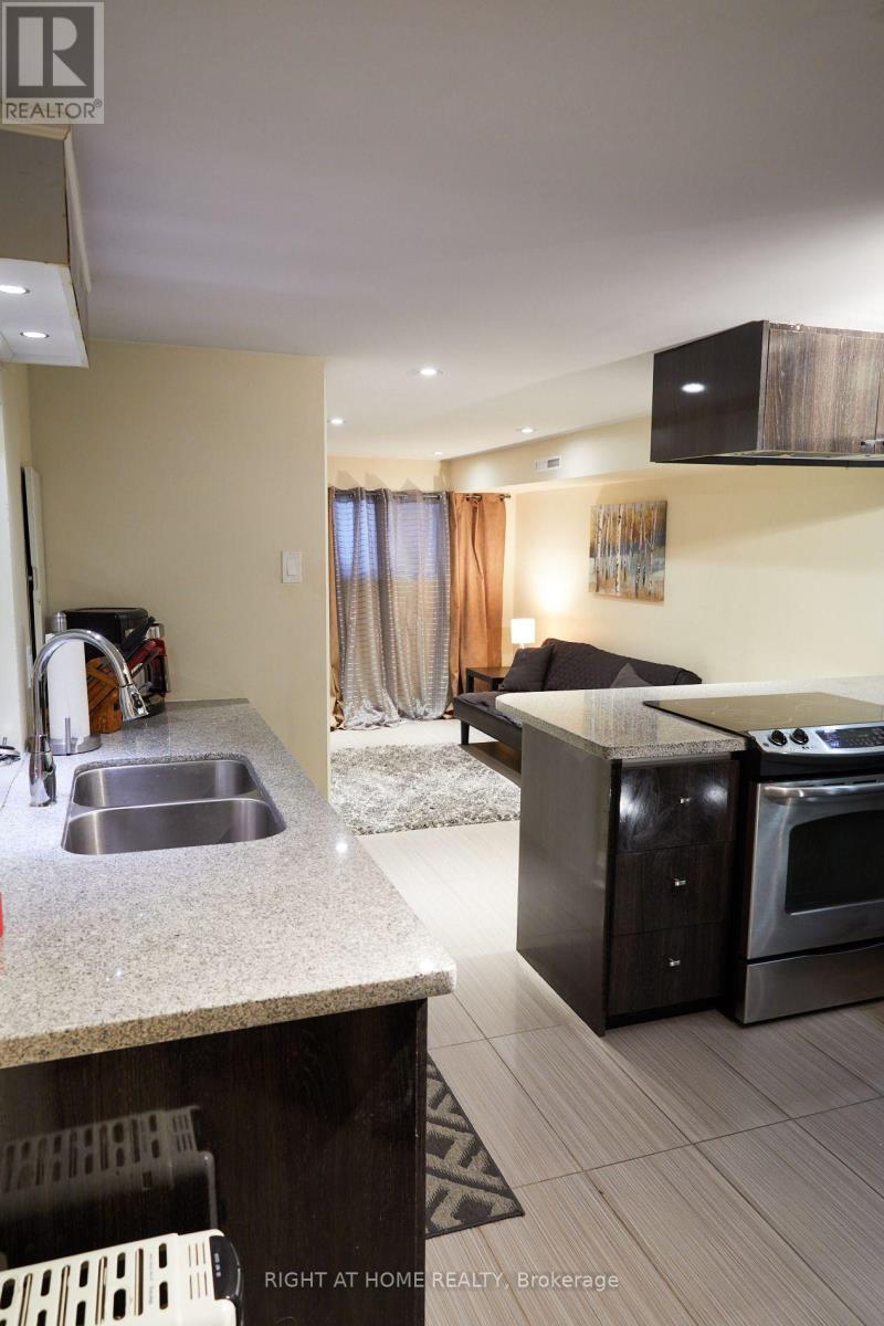 Rear - 1547 Kingston Road, Toronto, Ontario  M1N 1R9 - Photo 5 - E12446450
