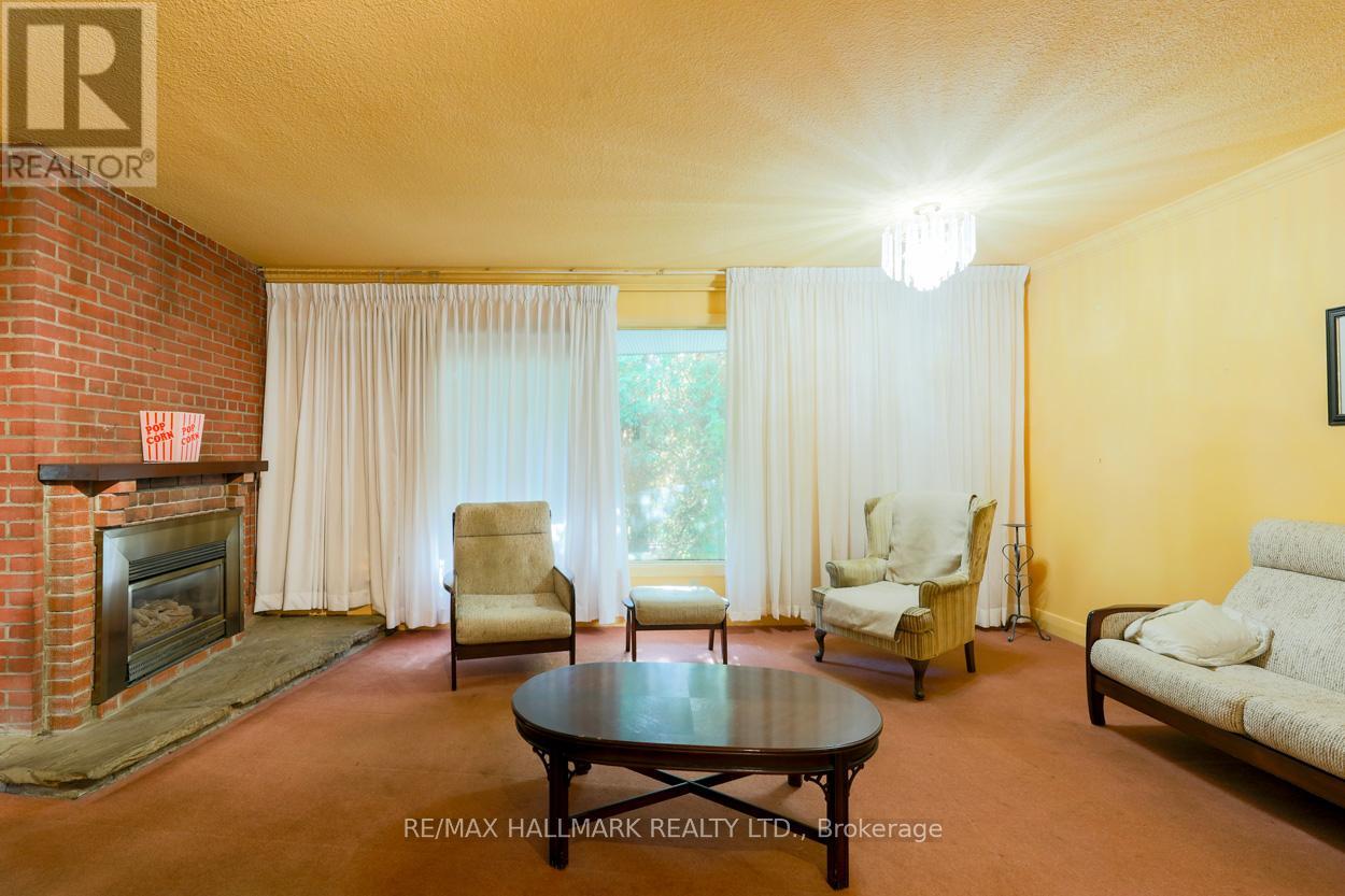 55 Wexford Boulevard, Toronto (Wexford-Maryvale), Ontario  M1R 1L2 - Photo 5 - E12446452