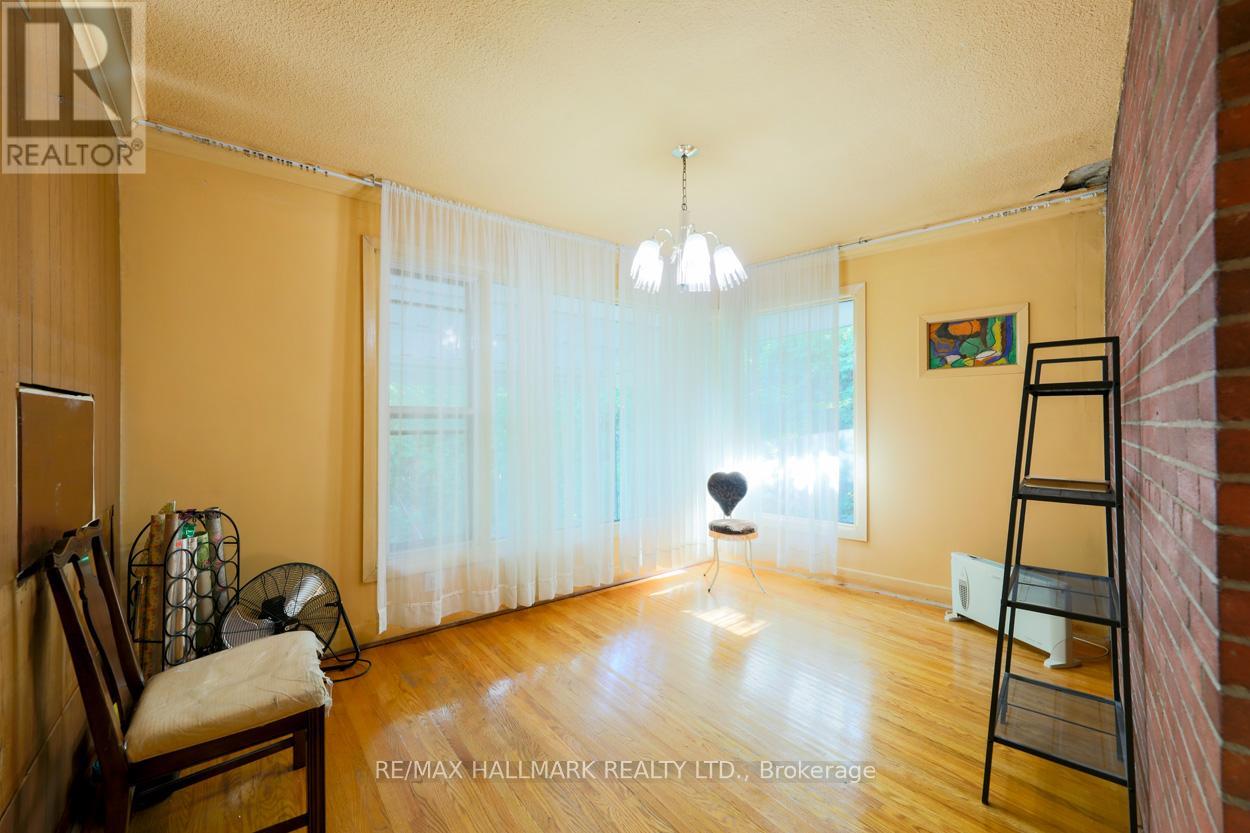 55 Wexford Boulevard, Toronto (Wexford-Maryvale), Ontario  M1R 1L2 - Photo 6 - E12446452
