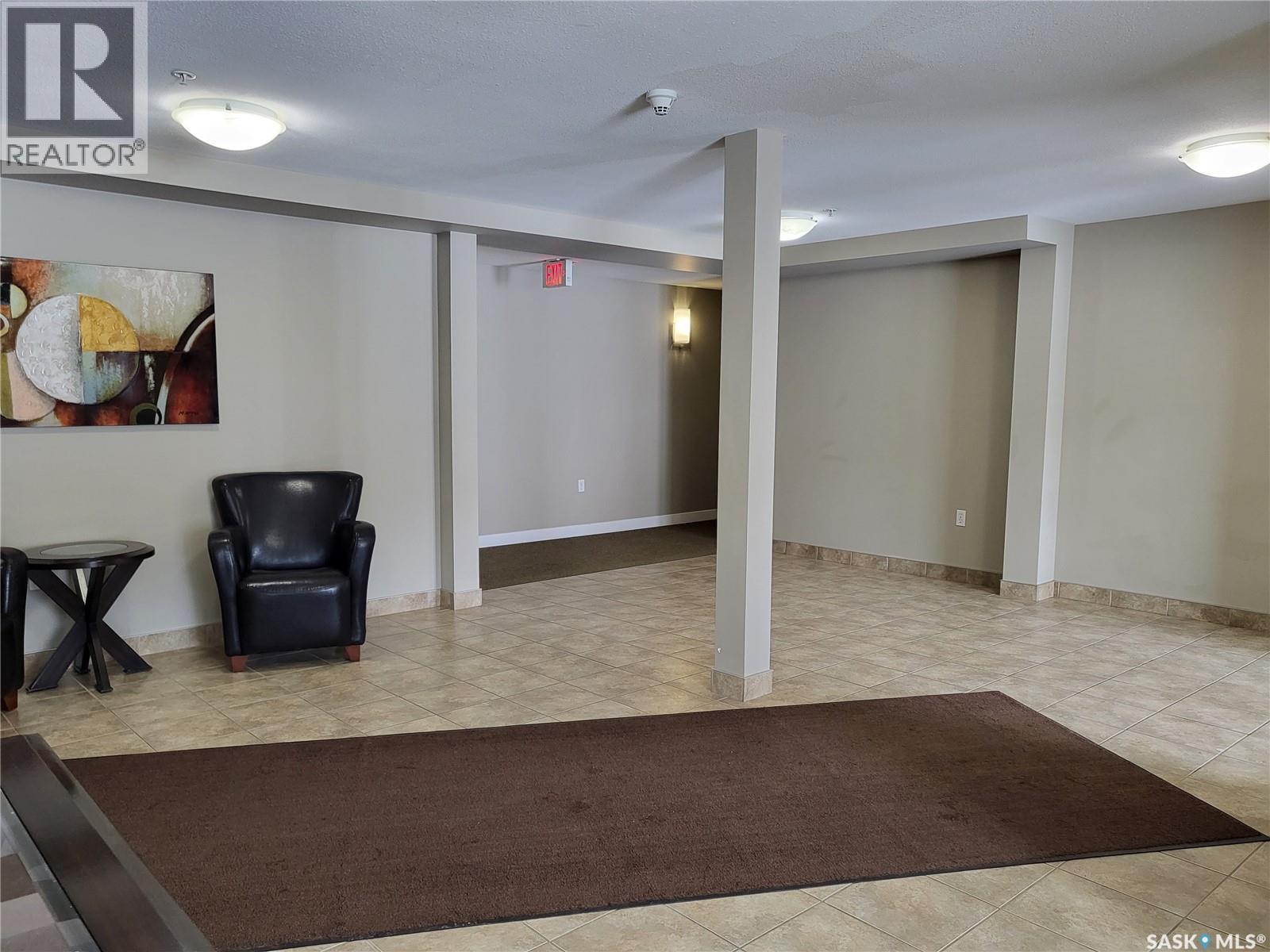 403 308 Petterson Drive, Estevan, Saskatchewan  S4A 2B8 - Photo 2 - SK020162