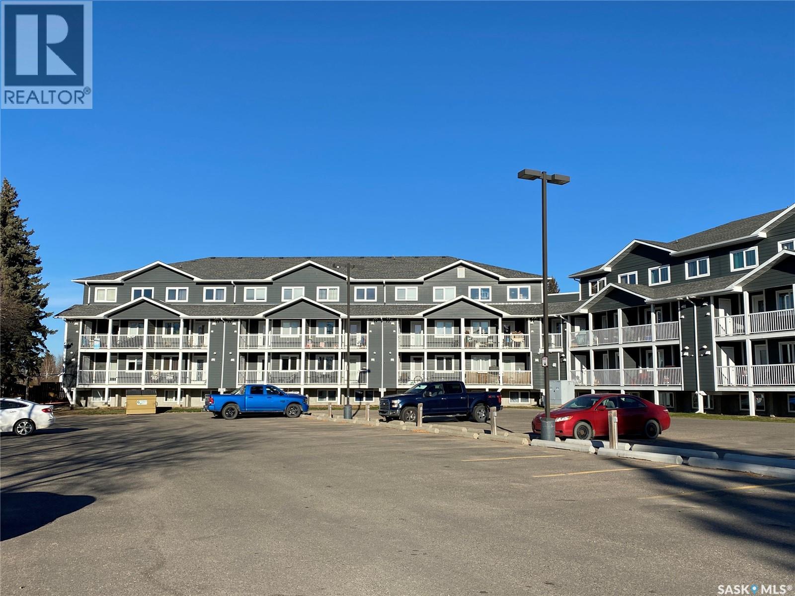 205 515 28th Street E, Prince Albert, Saskatchewan  S6X 1X8 - Photo 2 - SK020124