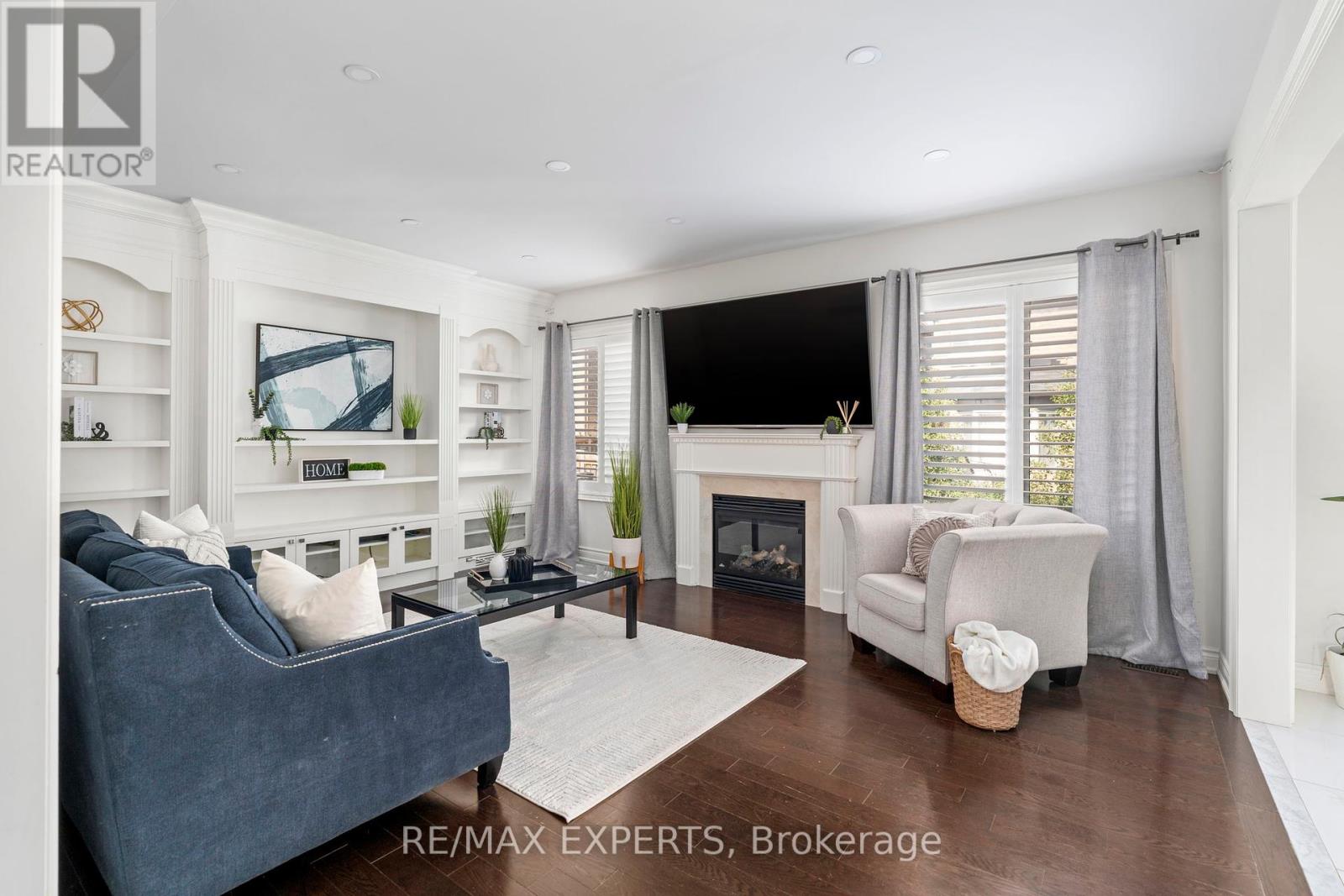 72 Foshan Avenue, Markham (Berczy), Ontario  L6C 0P8 - Photo 11 - N12381943