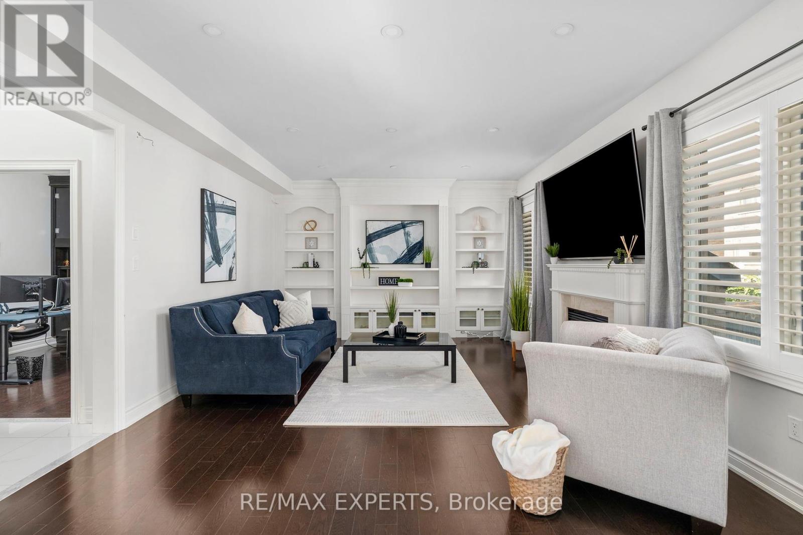 72 Foshan Avenue, Markham (Berczy), Ontario  L6C 0P8 - Photo 13 - N12381943