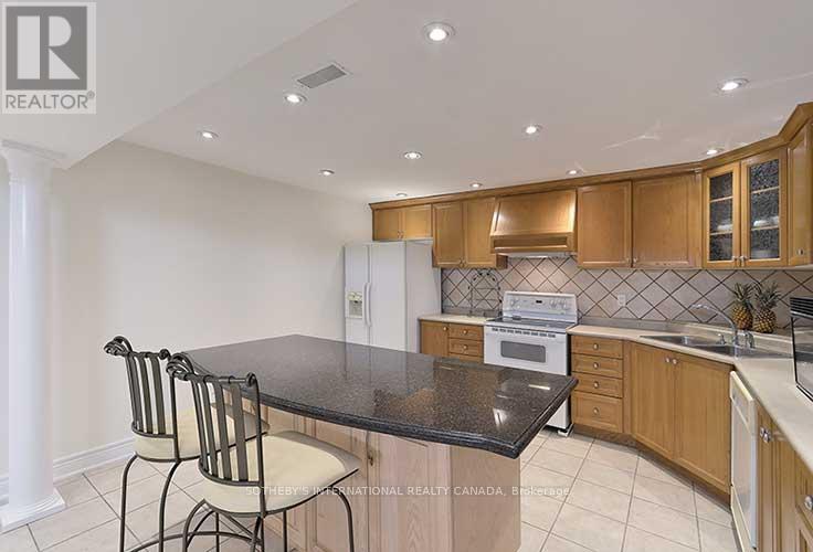 2 Kimber Crescent, Vaughan, Ontario  L4L 9A7 - Photo 35 - N12446245
