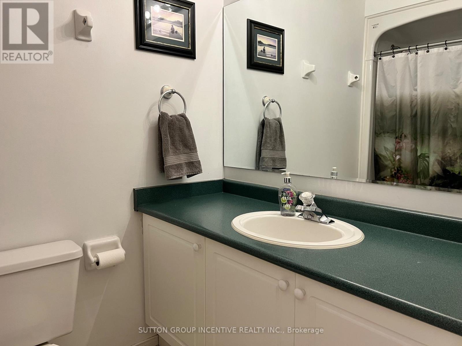 49 Felt Crescent, Barrie, Ontario  L4N 8V1 - Photo 36 - S12446169