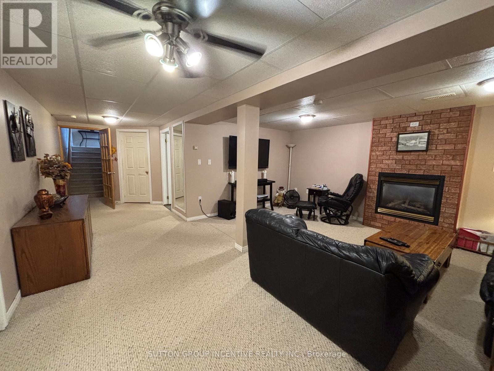 49 Felt Crescent, Barrie, Ontario  L4N 8V1 - Photo 40 - S12446169