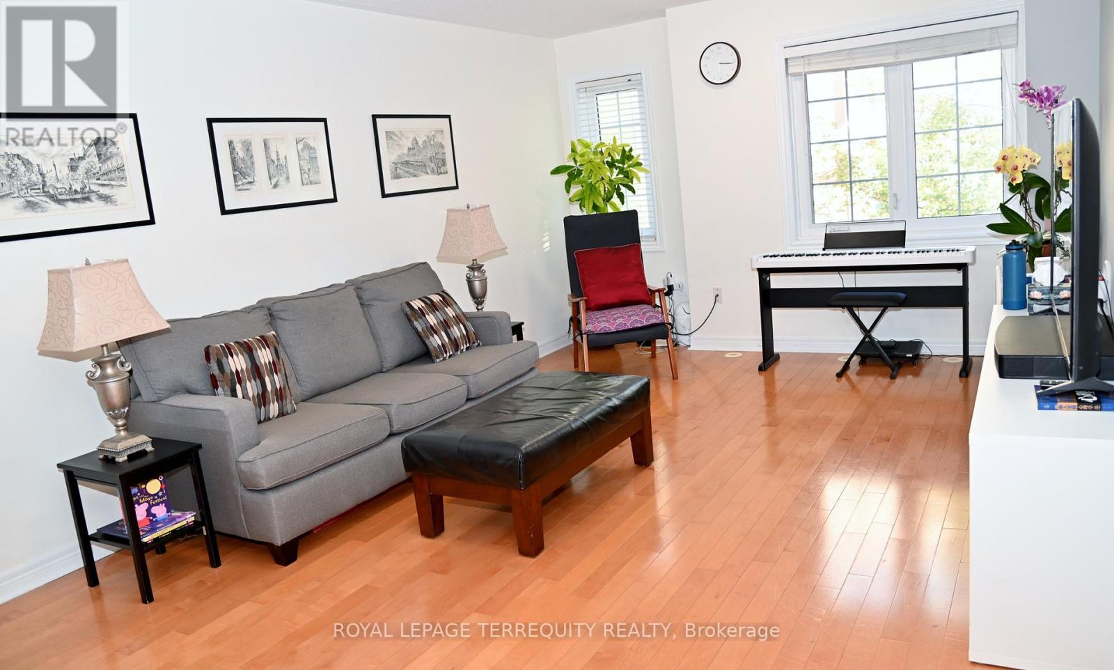 2753 Bur Oak Avenue, Markham, Ontario  L6B 1C8 - Photo 11 - N12446299