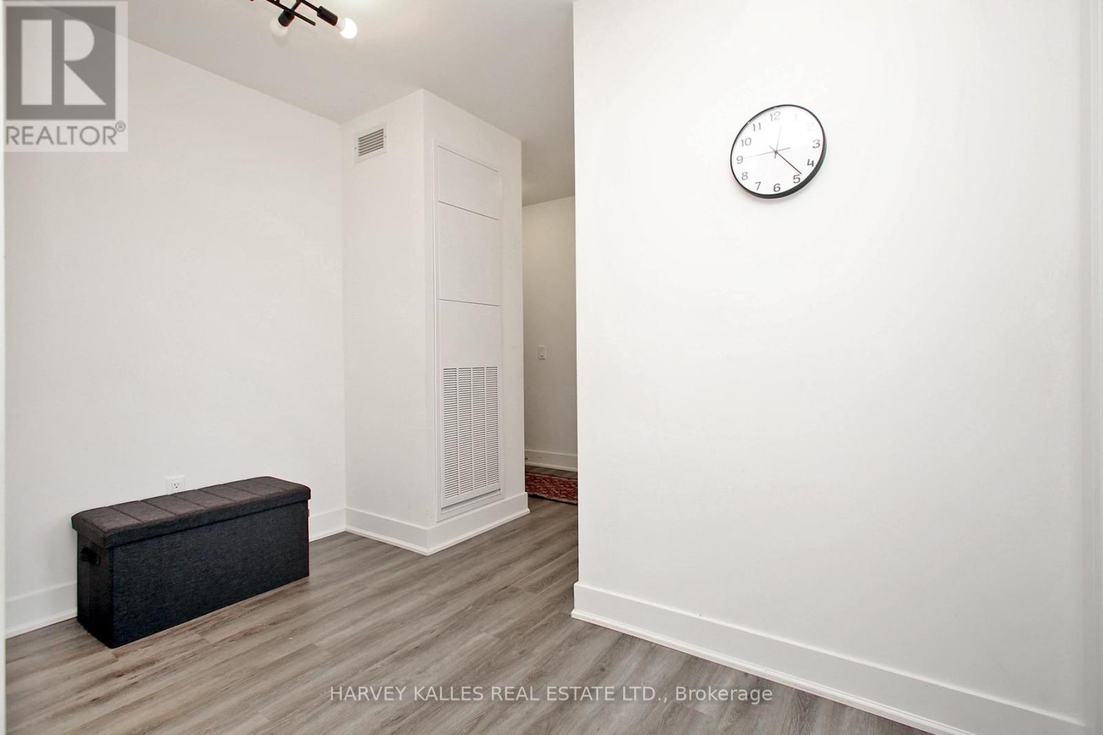 305 - 185 Deerfield Road, Newmarket, Ontario  L3Y 0G7 - Photo 14 - N12446363