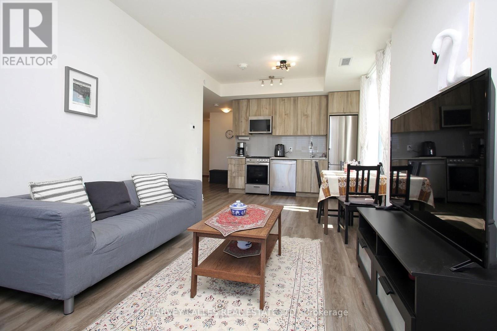 305 - 185 Deerfield Road, Newmarket, Ontario  L3Y 0G7 - Photo 8 - N12446363
