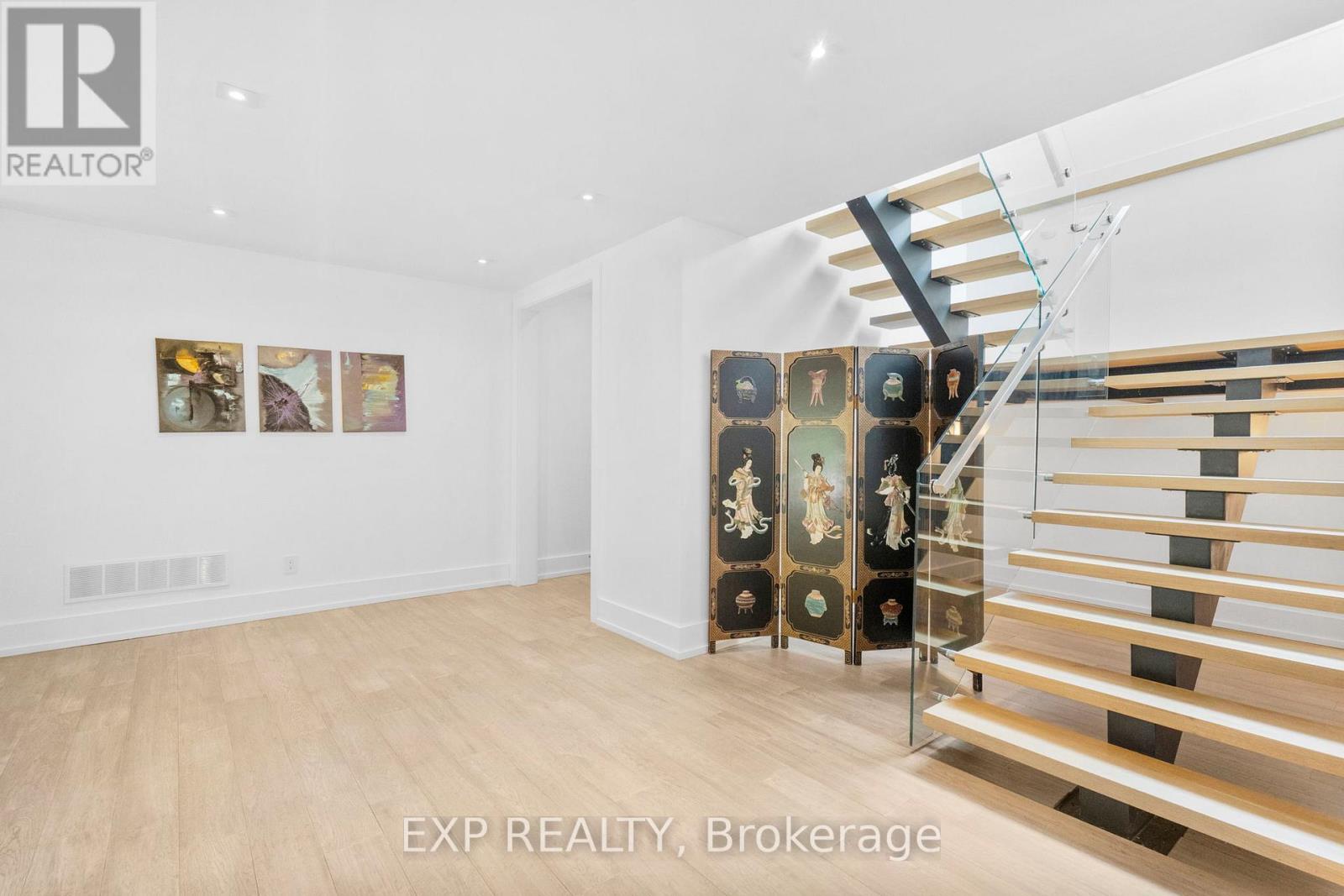 8 Cachet Parkway, Markham (Devil's Elbow), Ontario  L6C 1G8 - Photo 43 - N12446364